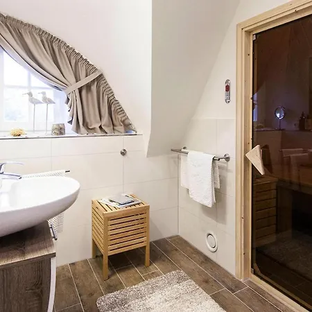 Holiday home Haus Am Bodden Mit Sauna *