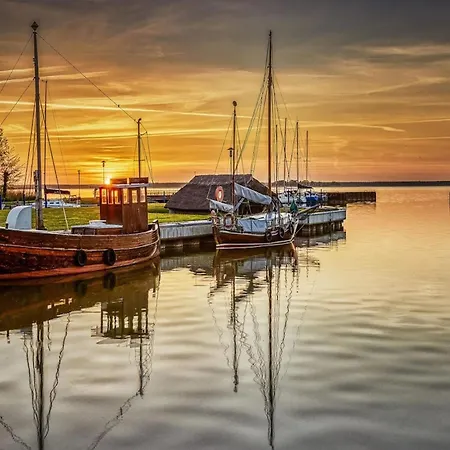 Haus Am Bodden Mit Sauna בית נופש *